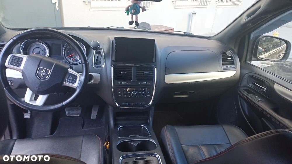 Dodge Grand Caravan 3.6 R/T - 13