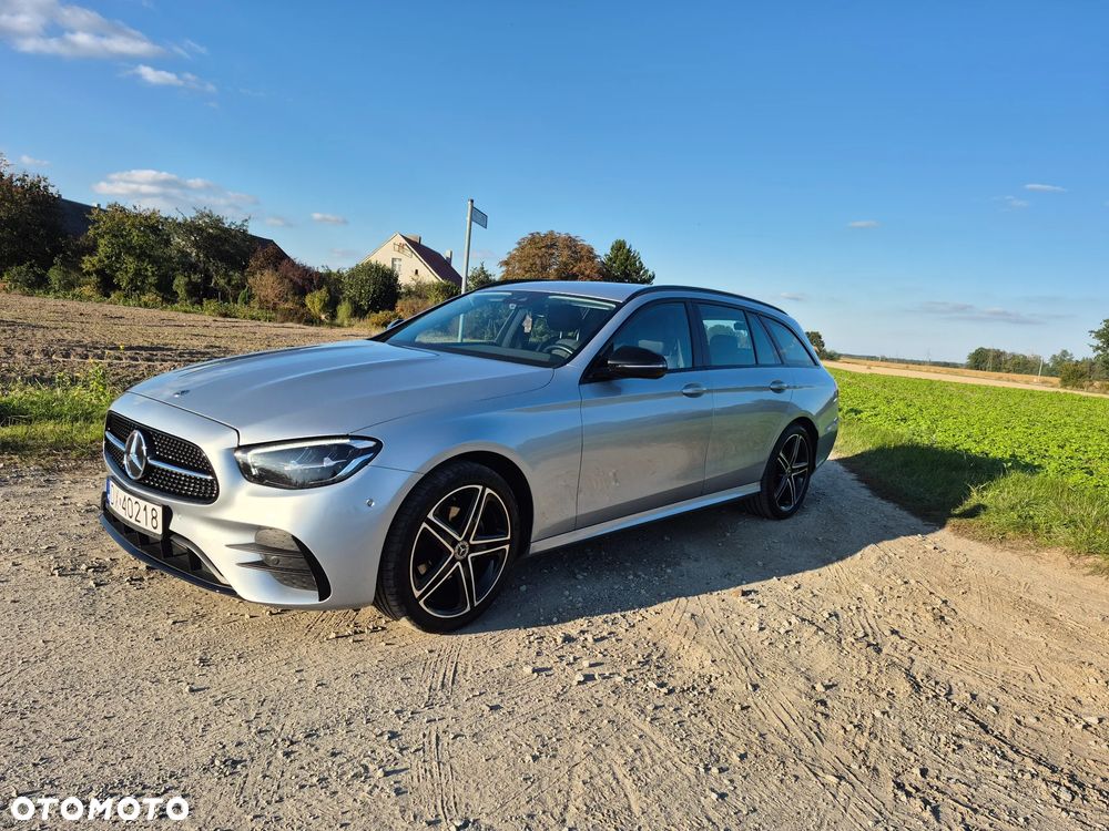 Mercedes-Benz Klasa E 220 d T 9G-TRONIC AMG Line - 1