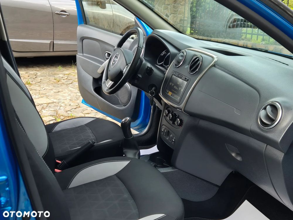 Dacia Sandero Stepway TCe 90 (S&S) Celebration - 23