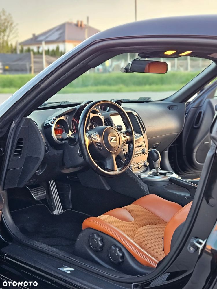 Nissan 370 Z 3.7 V6 Platinum EU6 - 19