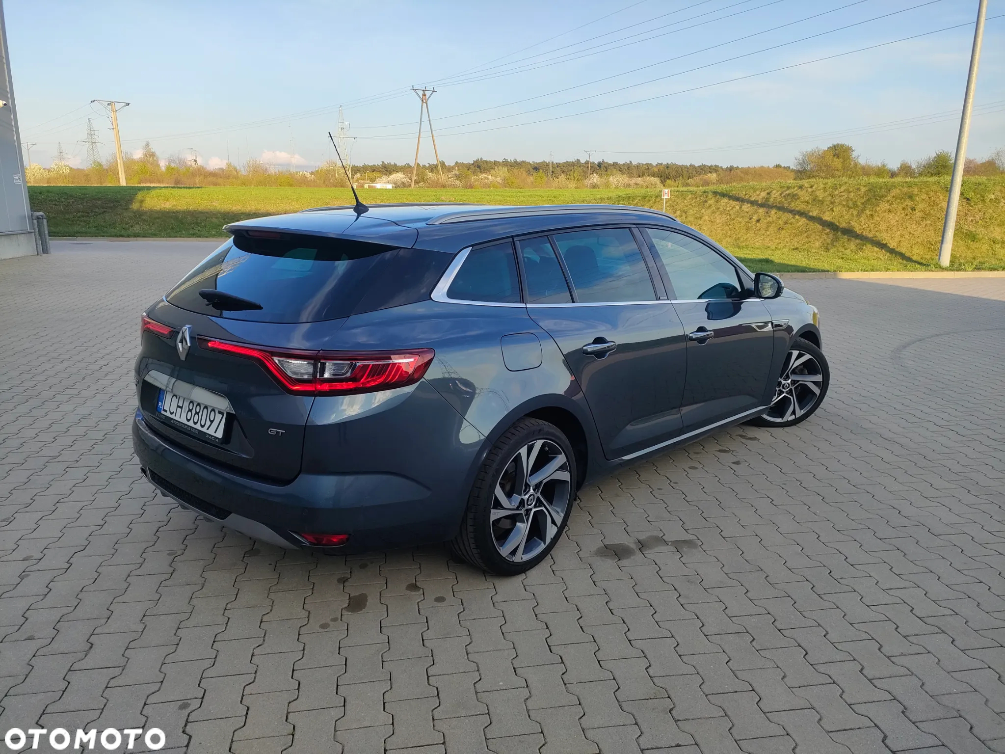 Renault Megane Grandtour ENERGY TCe 205 EDC GT - 10