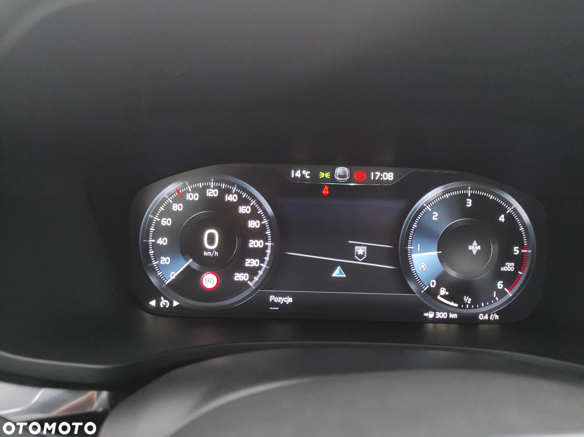 Volvo V60 D4 Momentum - 14