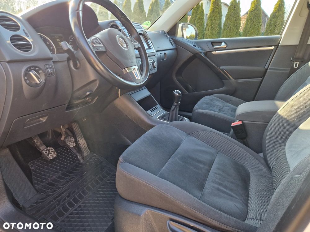 Volkswagen Tiguan 1.4 TSI BlueMotion Technology Lounge Sport & Style - 30