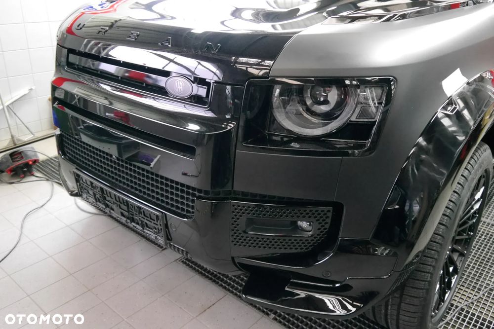 Land Rover Defender 3.0 D300 mHEV X-Dynamic SE - 3