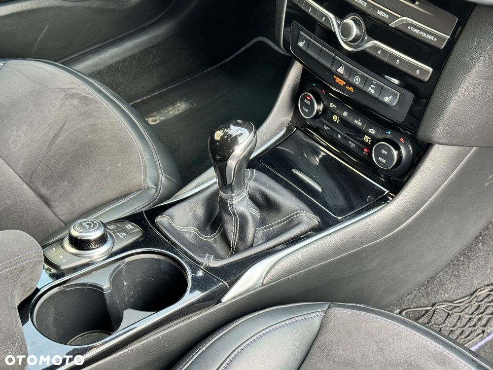 Infiniti Q30 1.5d Premium - 34