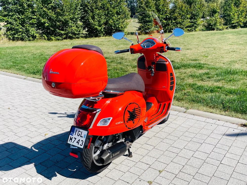 Vespa GTS - 9