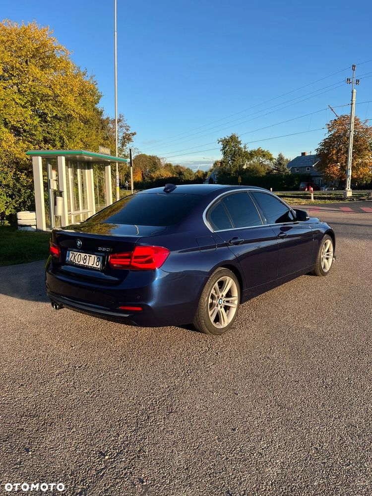 BMW Seria 3 330i - 27