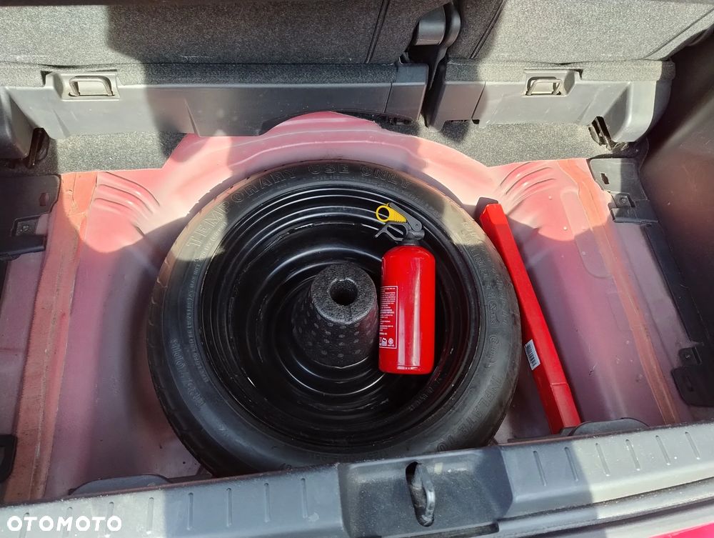 Toyota Yaris 1.0 Terra EU5 - 10
