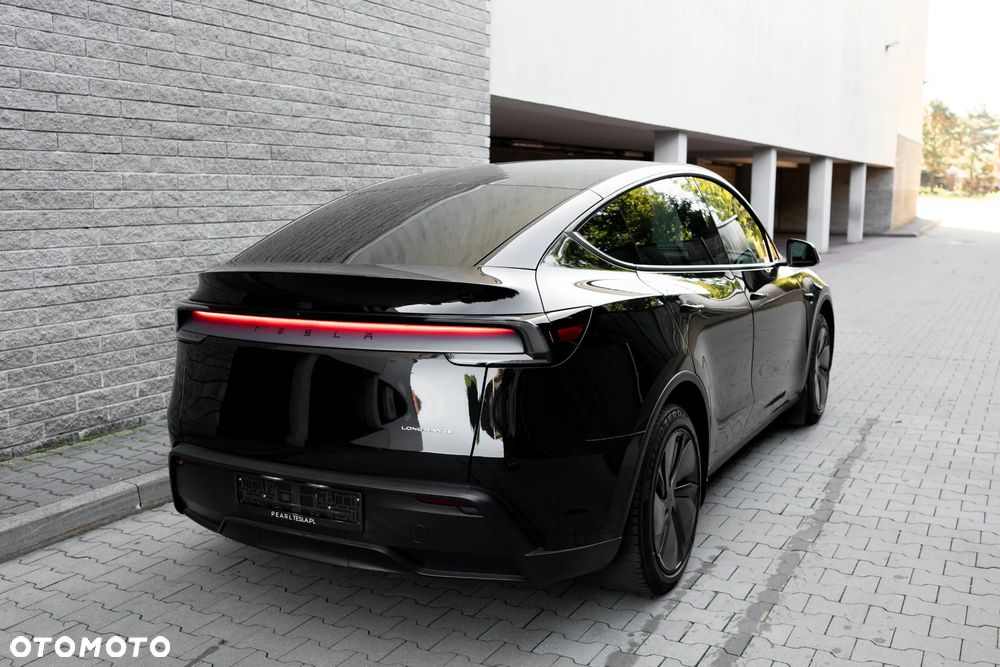 Tesla Model Y RWD - 5