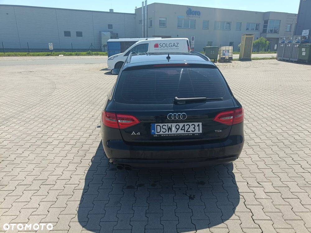 Audi A4 Avant 2.0 TDI DPF multitronic Ambition - 4