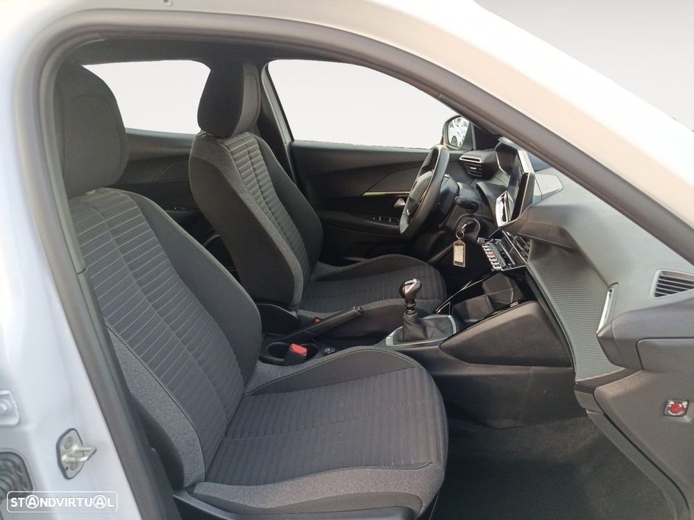 Peugeot 2008 1.2 PureTech Active - 15