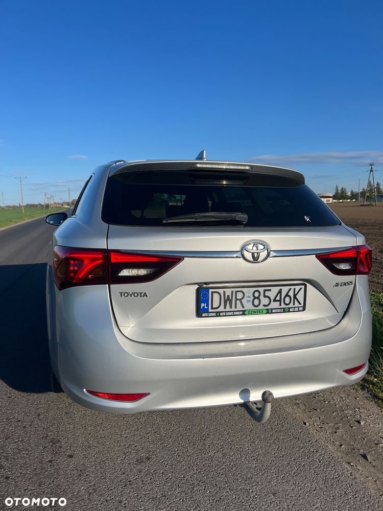 Toyota Avensis 2.0 D-4D Prestige - 14