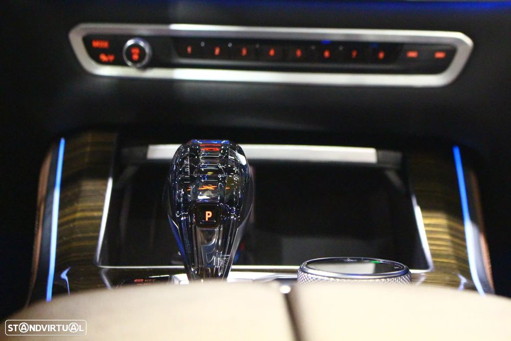 BMW X5 45 e xDrive Pack M - 18