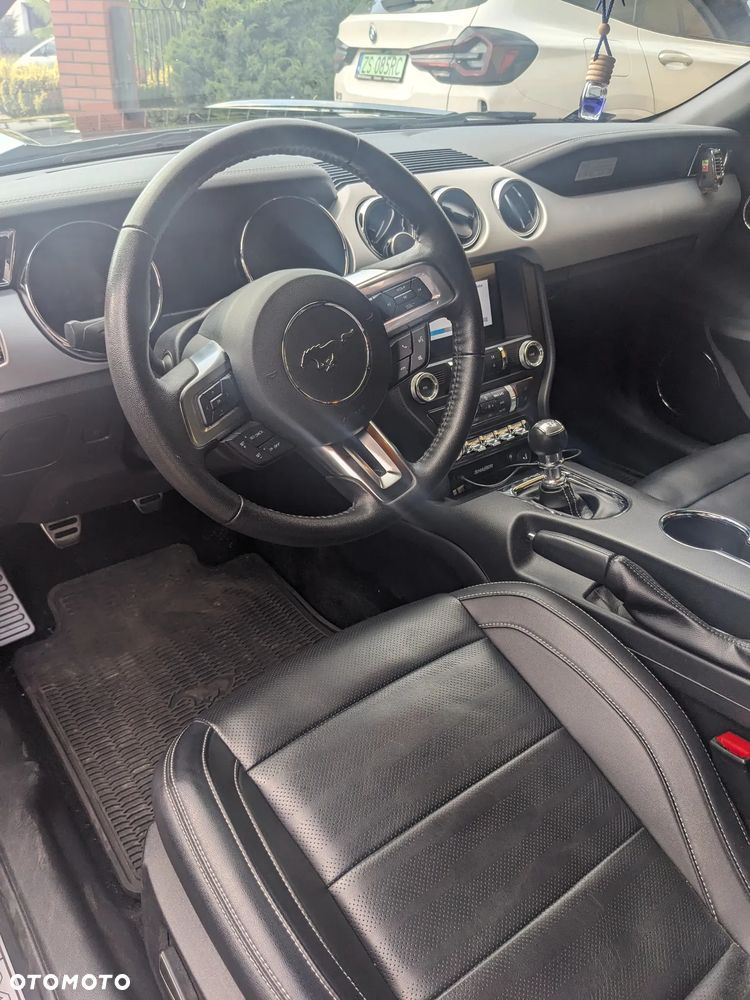 Ford Mustang 5.0 V8 Black Edition - 9
