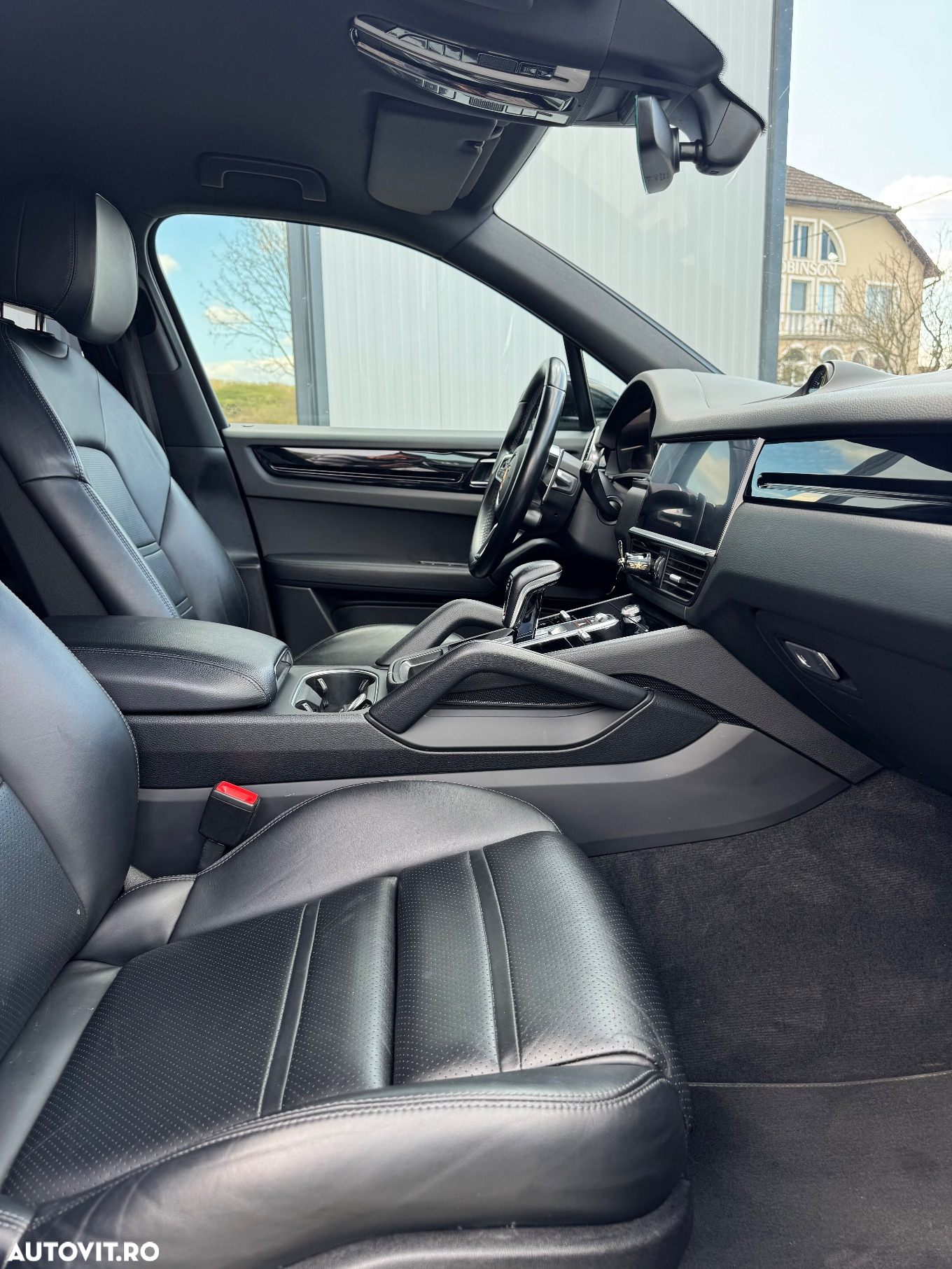 Porsche Cayenne - 15