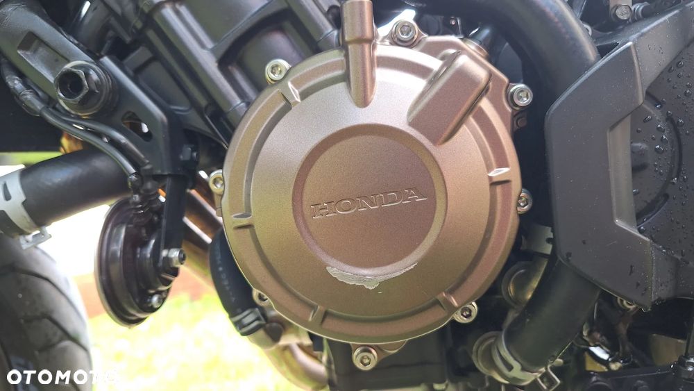 Honda CB - 8