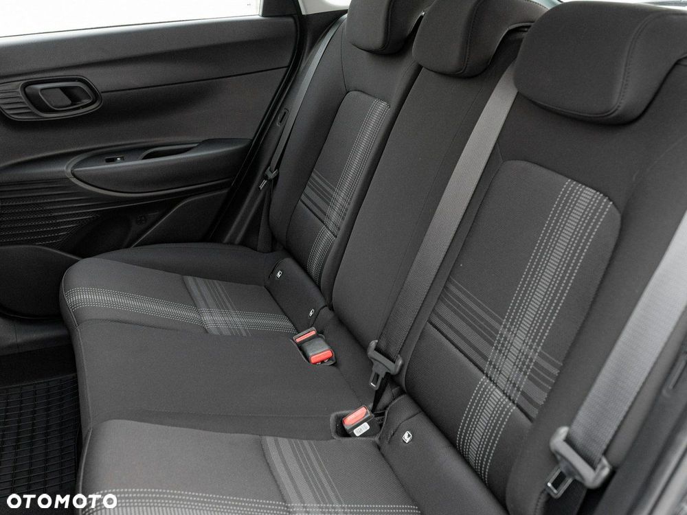 Hyundai i20 1.2 Pure - 25