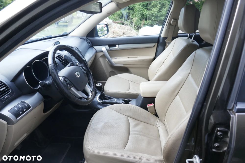 Kia Sorento 2.0 CRDI L - 12