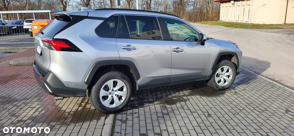 Toyota RAV4 - 2
