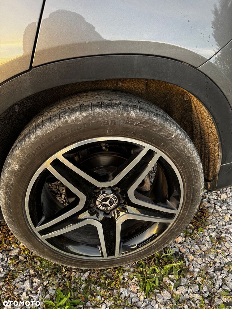 Mercedes-Benz GLA 200 7G-DCT AMG Line - 12