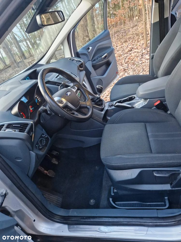 Ford C-MAX - 16
