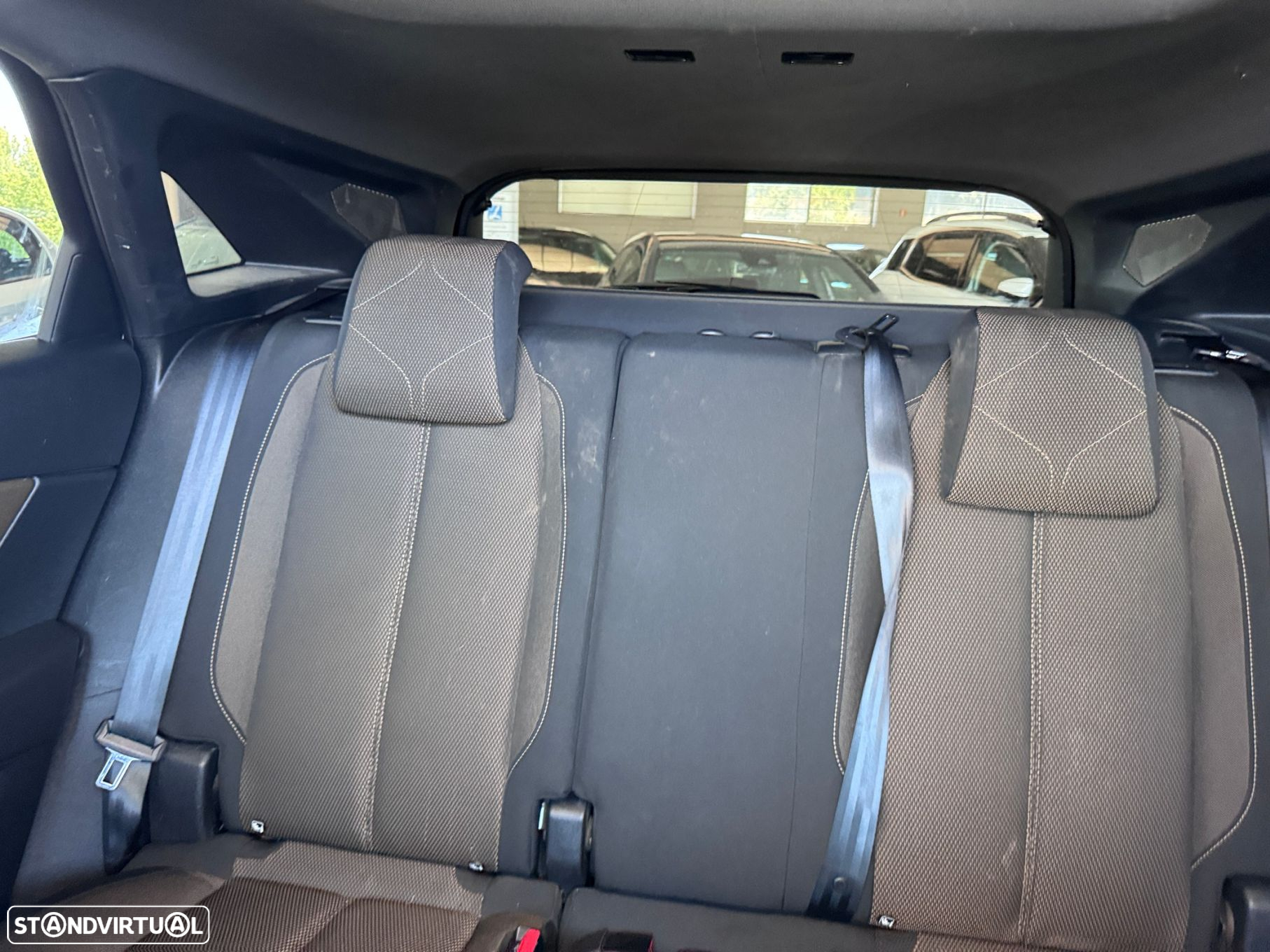 DS DS7 Crossback - 12