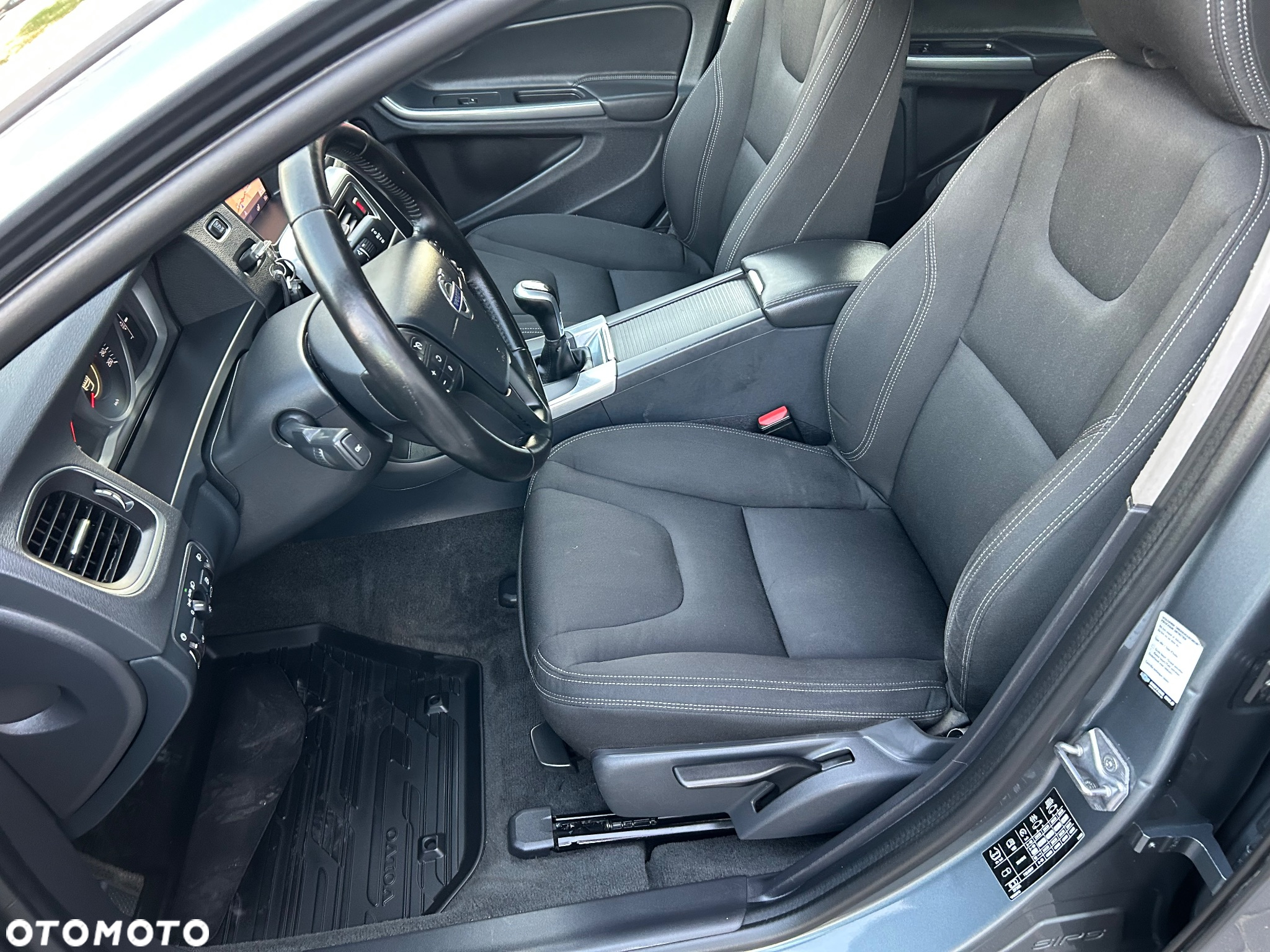 Volvo V60 D2 Drive-E Dynamic Edition (Momentum) - 15