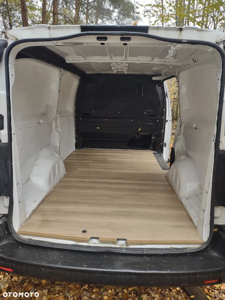Opel Vivaro - 6