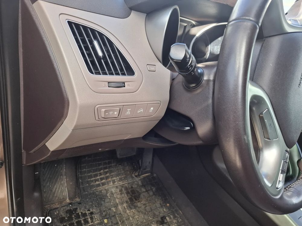 Hyundai ix35 2.0 4WD Automatik Premium - 15