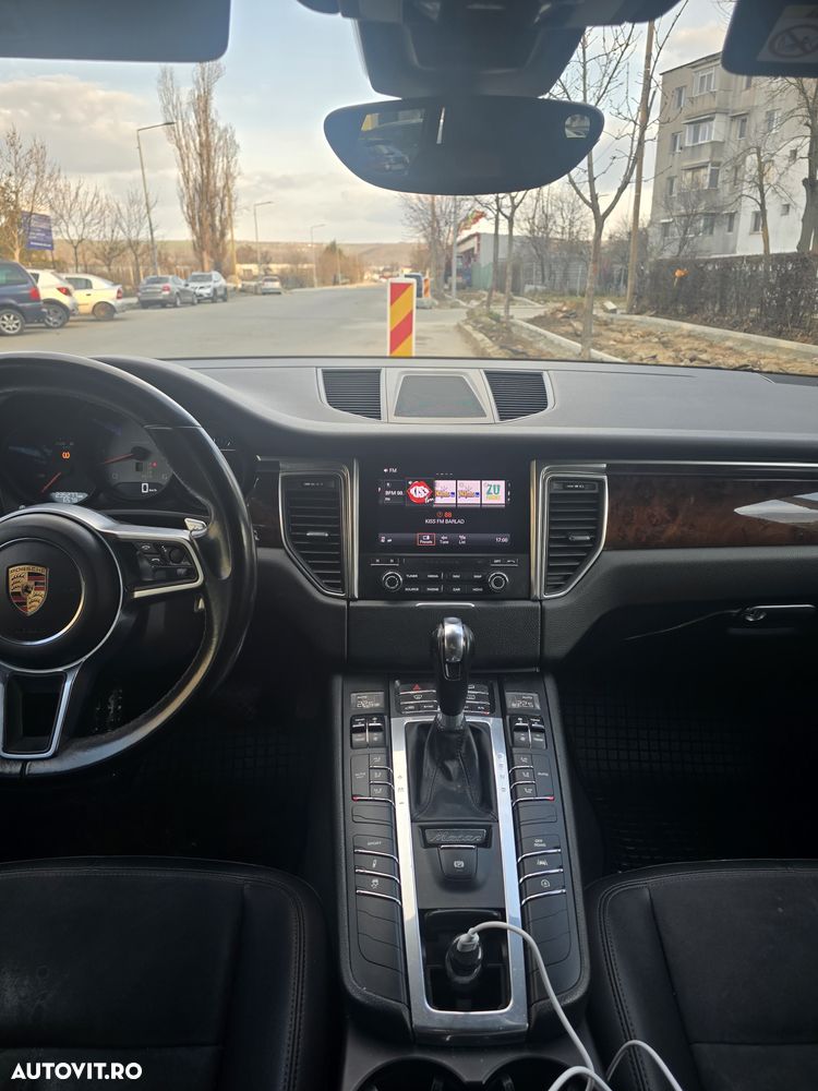 Porsche Macan - 9