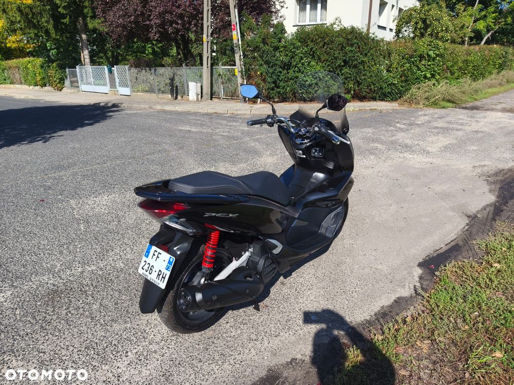 Honda PCX - 9