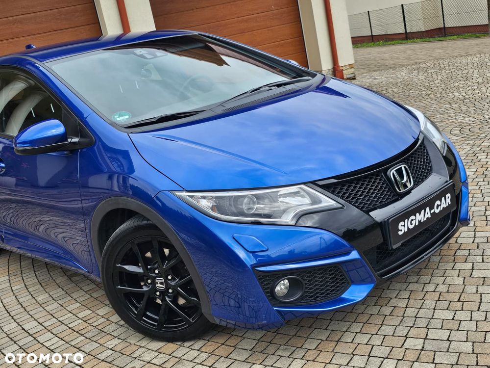 Honda Civic 1.8 i-VTEC Sport Black Edition - 10