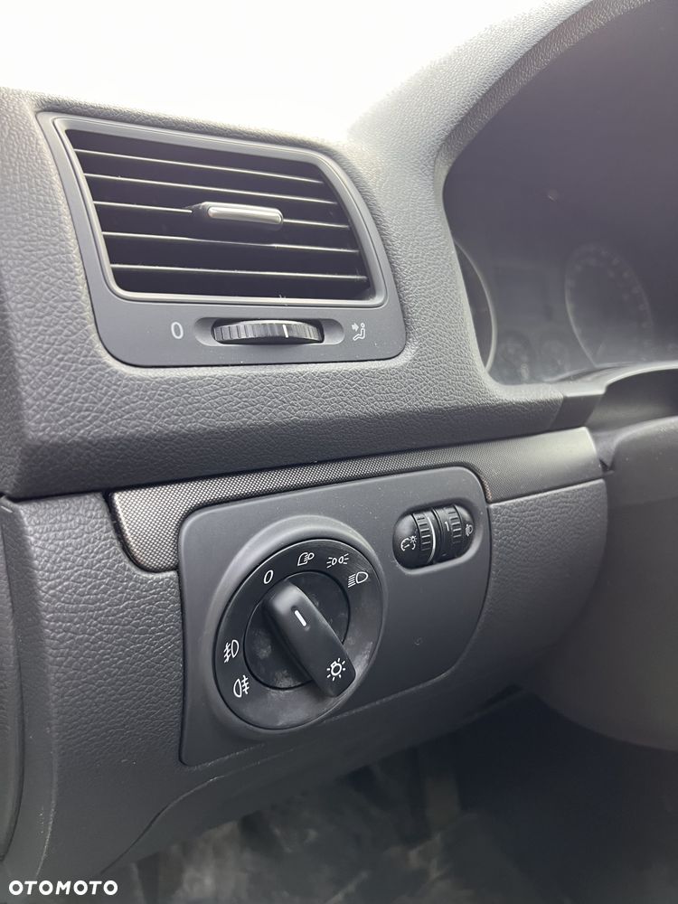 Volkswagen Golf 1.9 TDI Comfortline - 8
