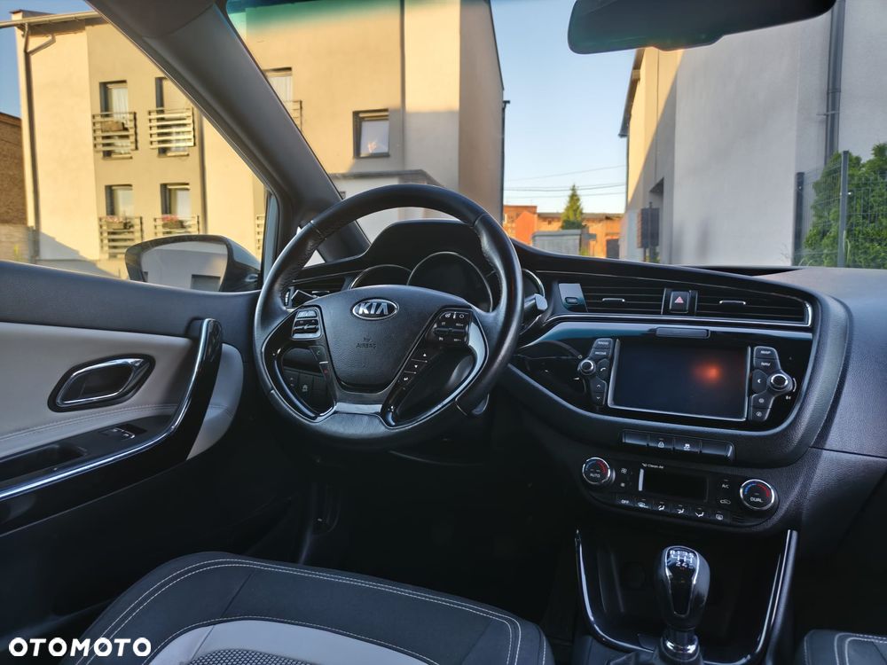 Kia ProCeed 1.6 CRDi ISG Vision - 25