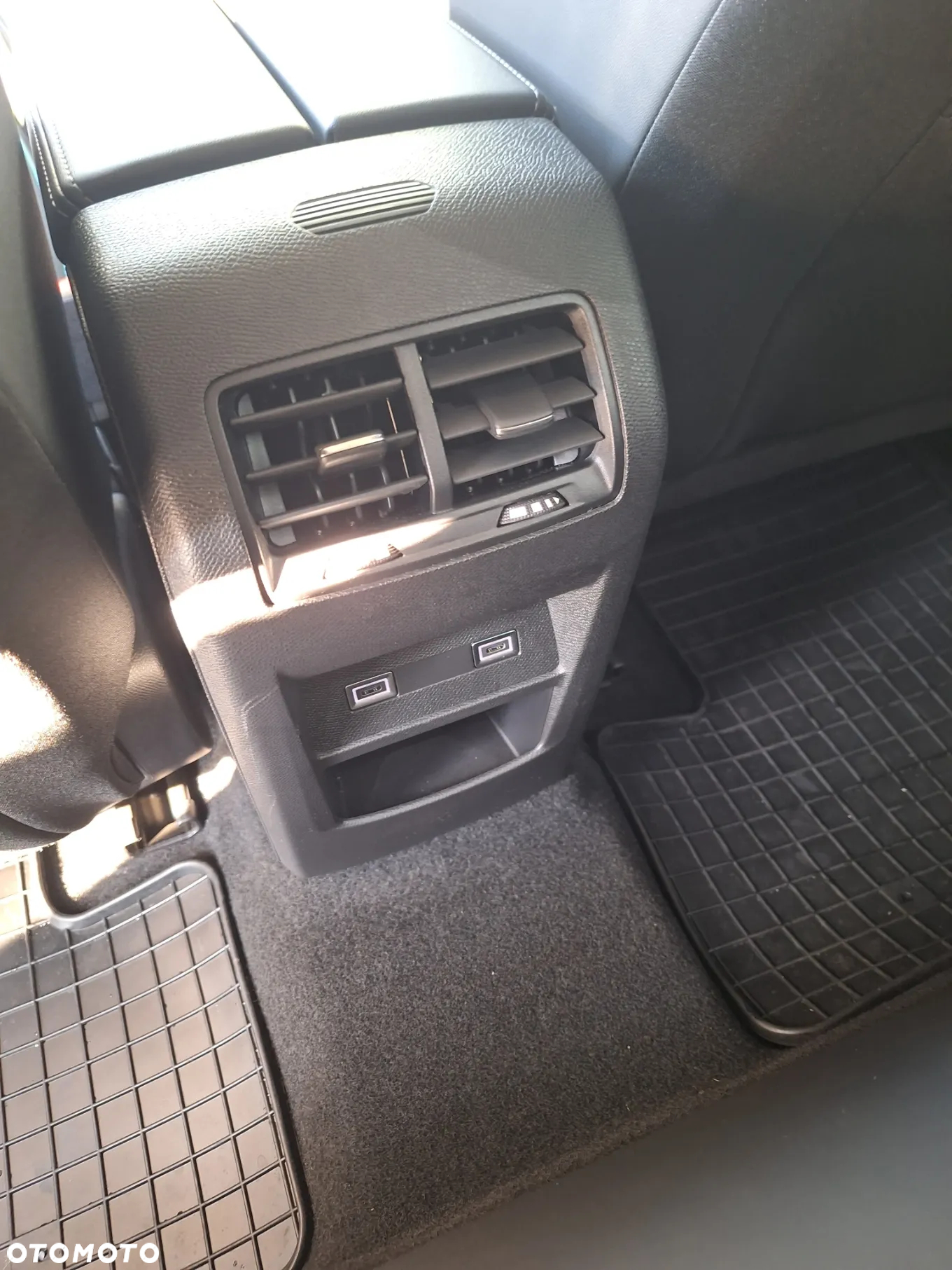 Peugeot 308 1.2 PureTech Allure Pack S&S - 10