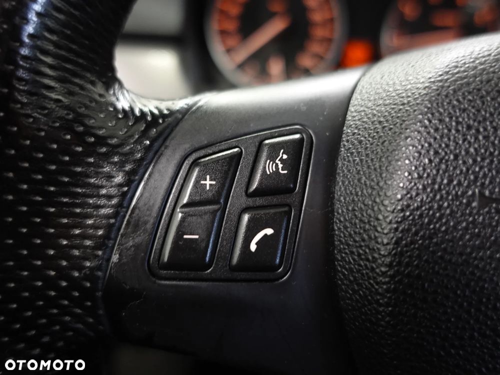 BMW Seria 3 318i Edition Sport - 36