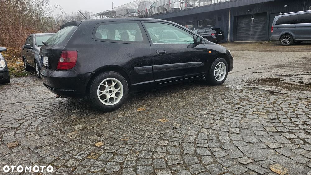 Honda Civic 1.4i S - 4