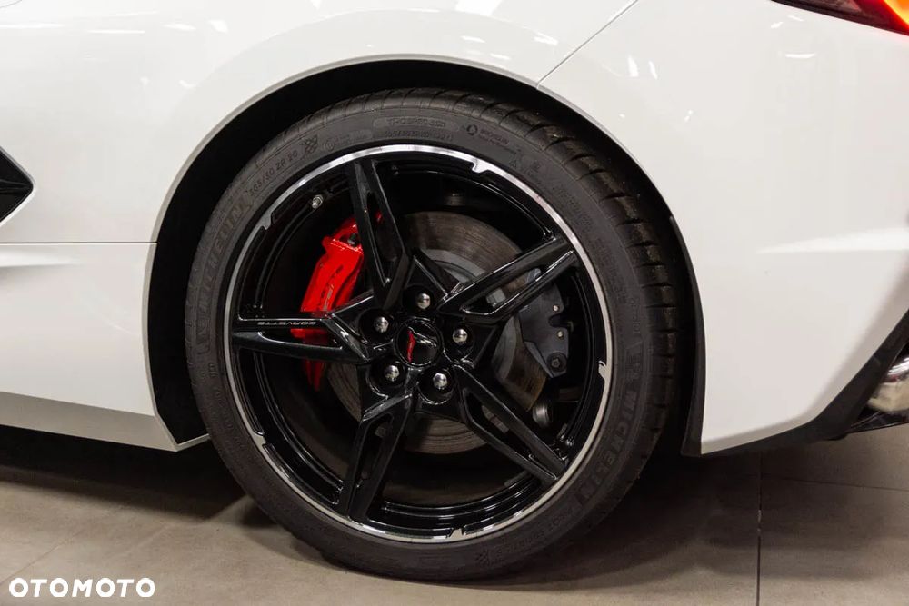 Chevrolet Corvette - 6