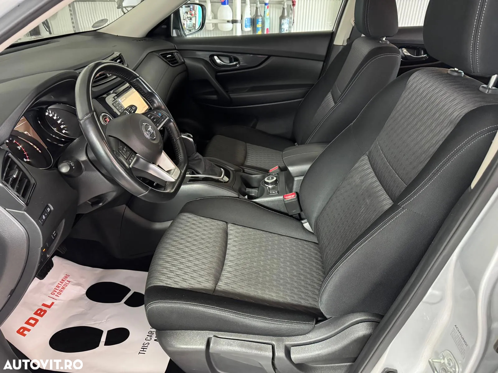Nissan X-Trail 1.7 dCi ALL-MODE 4x4i Xtronic N-Connecta - 9