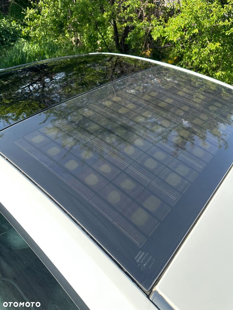 Toyota Prius 1.8 HSD Premium - 4