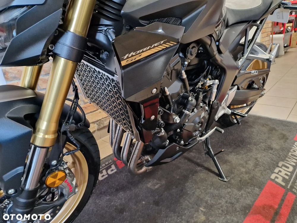 Honda Hornet - 18