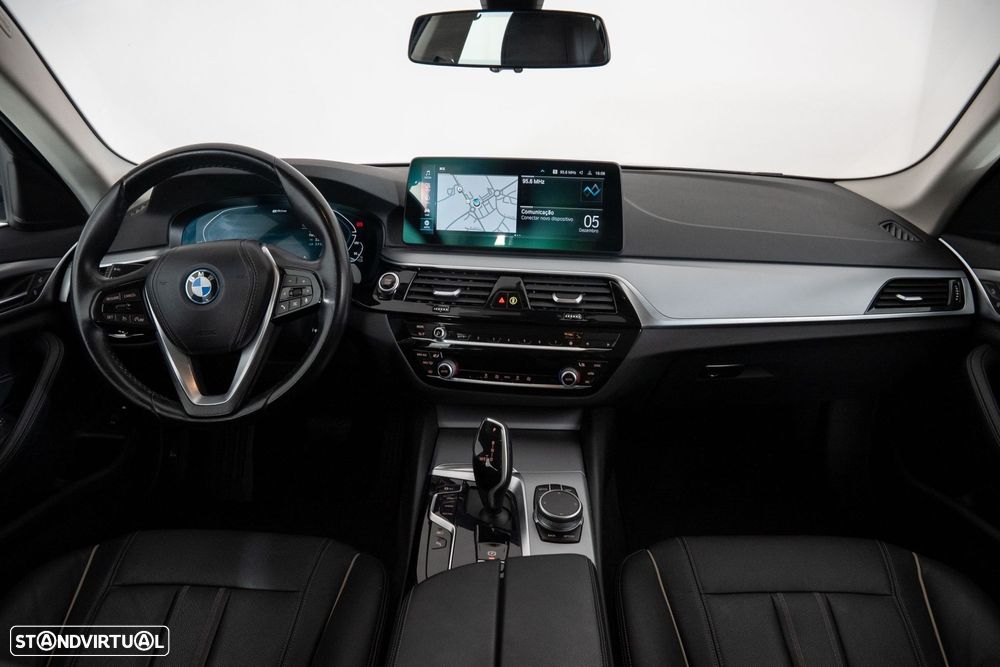 BMW 530 e - 3