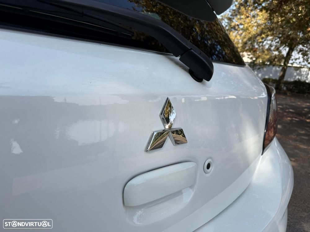 Mitsubishi Space Star 1.2 Intense Connect Edition - 23