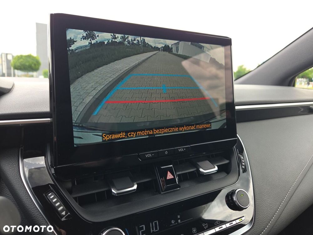 Toyota Corolla 2.0 Hybrid Style - 24