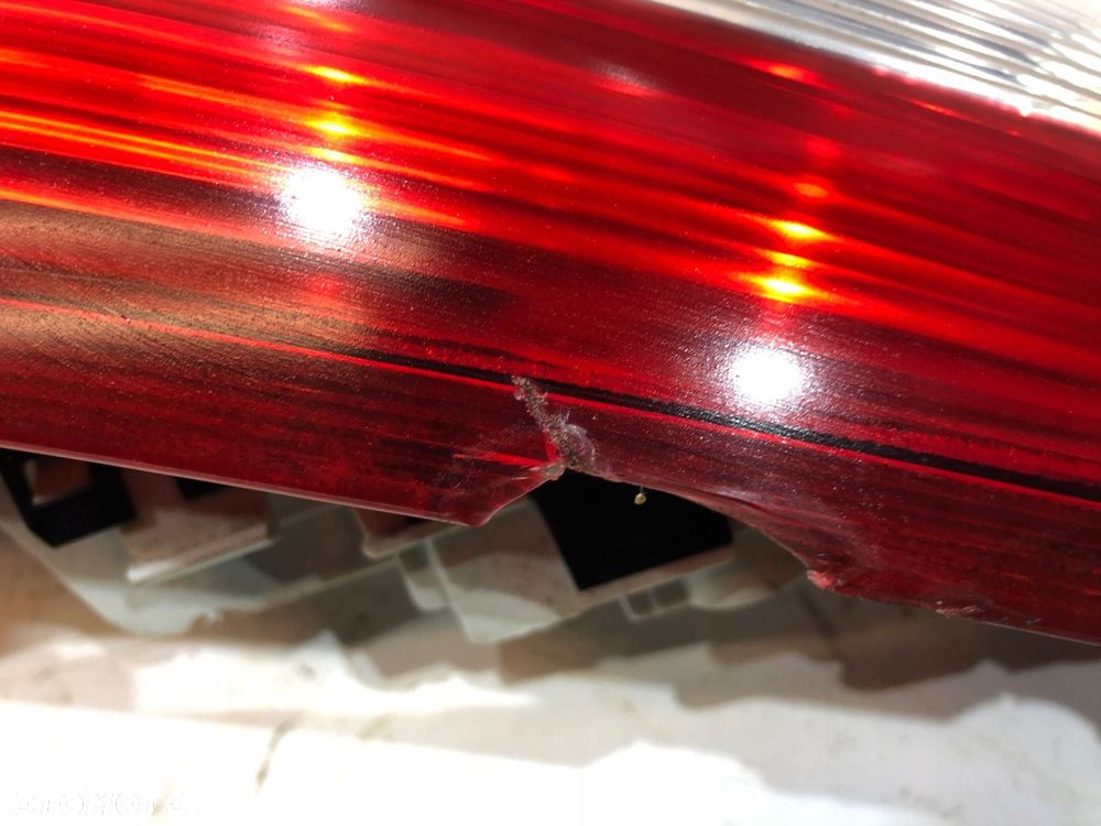 volvo v50 lampa prawy tył tylna kombi - 3