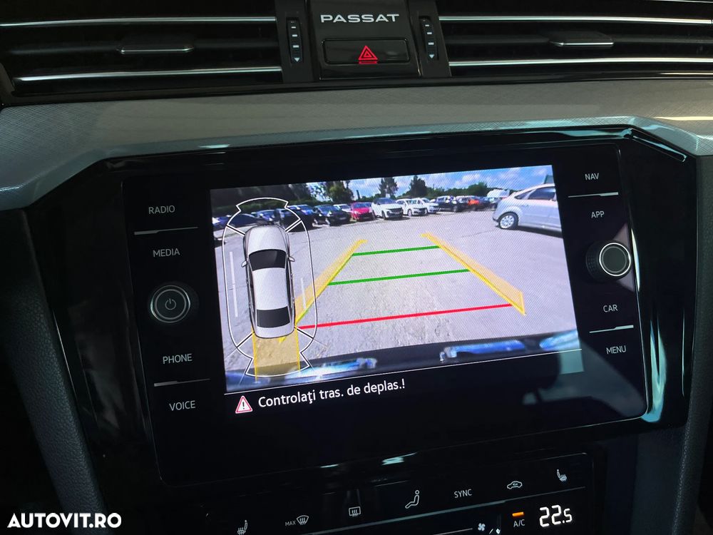 Volkswagen Passat 2.0 TDI DSG Comfortline - 14