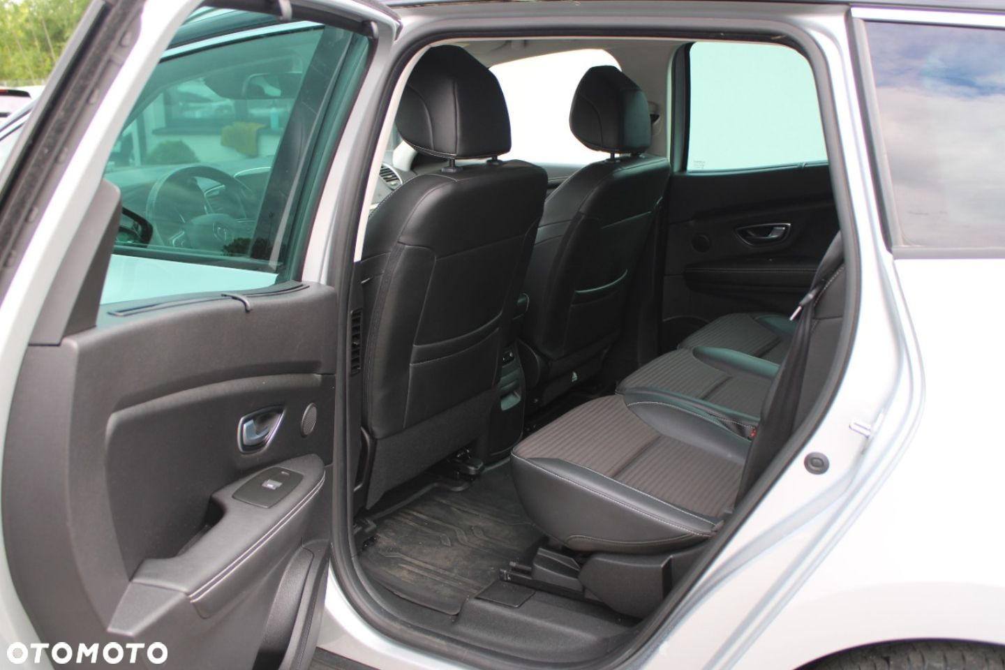 Renault Scenic - 22