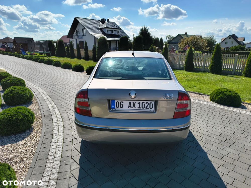 Skoda Superb 1.8 Turbo - 9