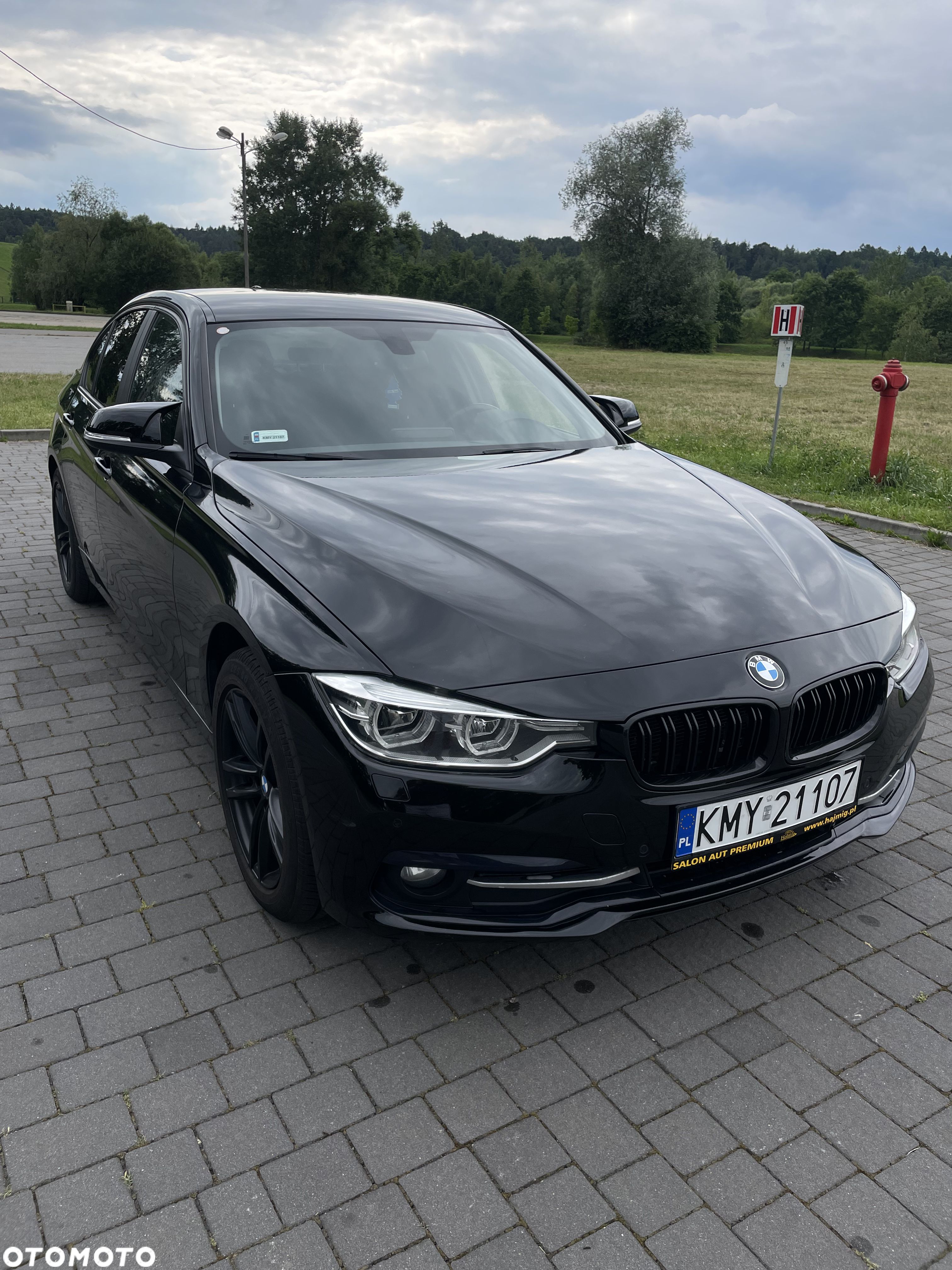 BMW Seria 3 318i - 1
