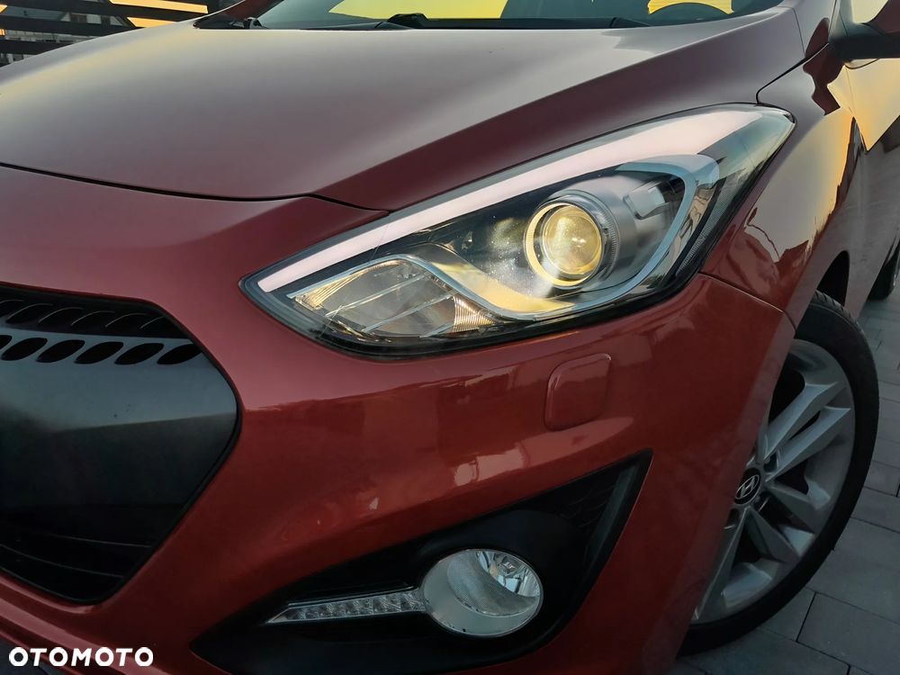 Hyundai i30 1.6 CRDi Premium - 33